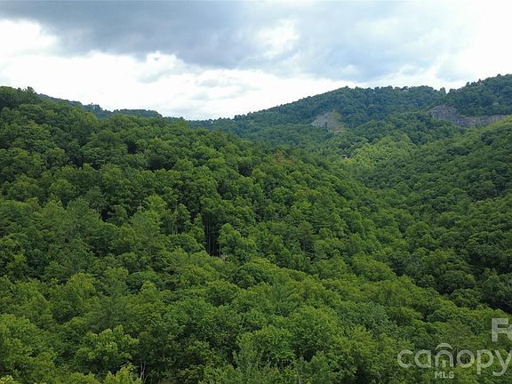 4th image of Blowing Rock Blvd