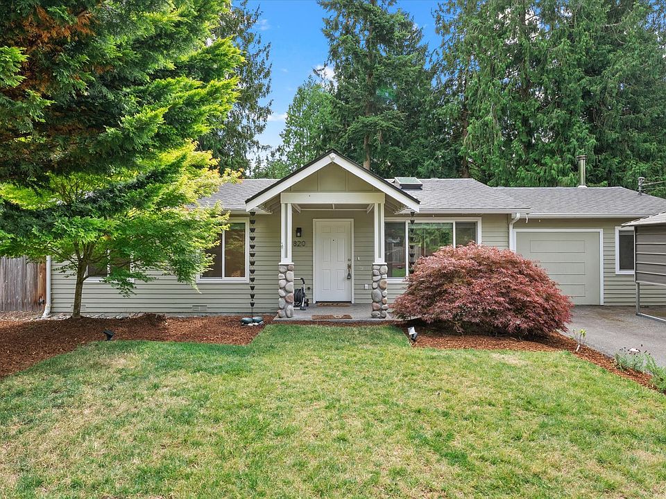1st image of 820 207th Pl NE