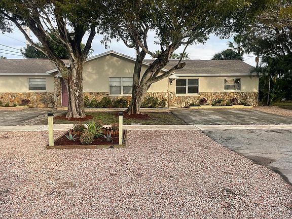 2nd image of 296 Alemeda Drive N #A & B