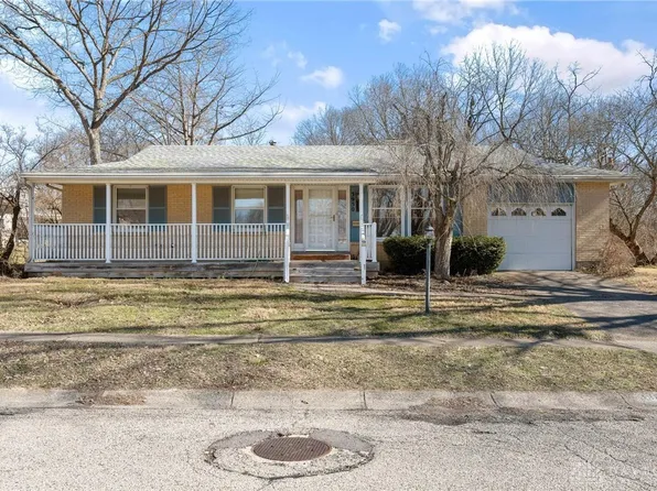 3950 Meadowsweet Dr, Dayton, OH 45424