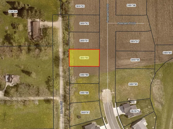 1134 Petersen Ct NW, Stewartville, MN 55976