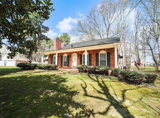 105 Walnut Grove Cir, Florence, AL 35633