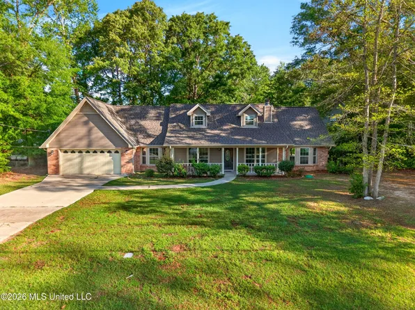 508 W Lakeshore Dr, Carriere, MS 39426