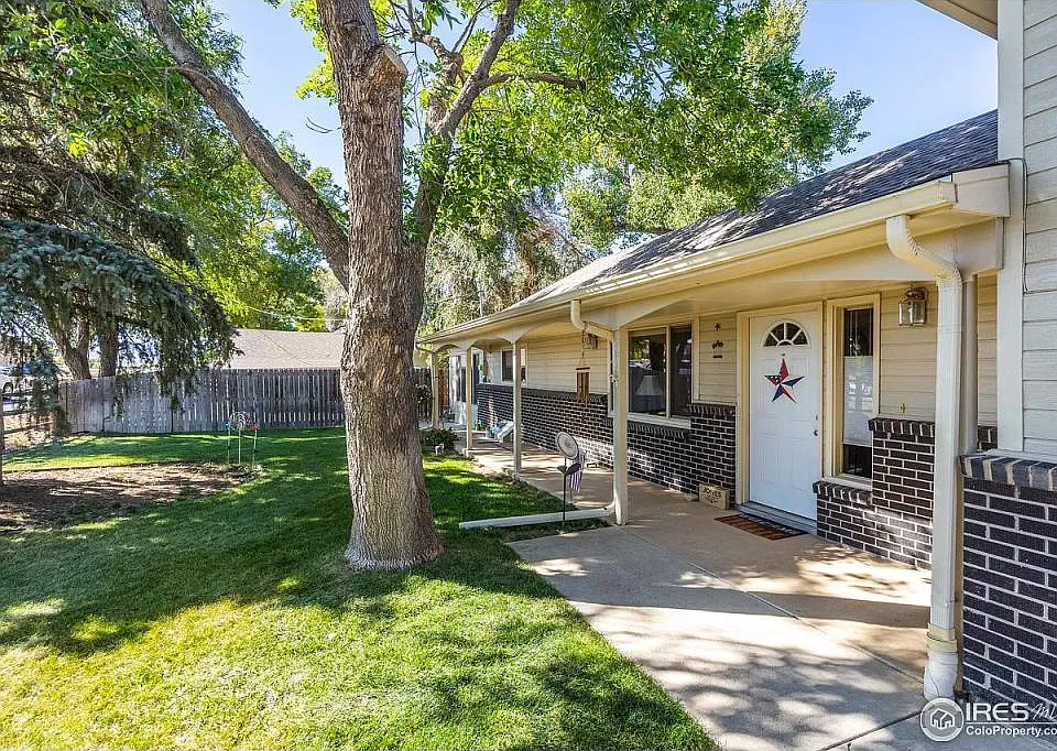 2616 E Vine Dr