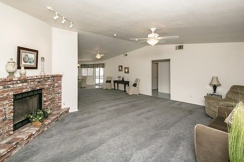 4th image of 2150 Rudolph Dr