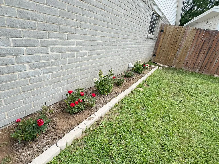 7403 La Place Dr — Photo 11