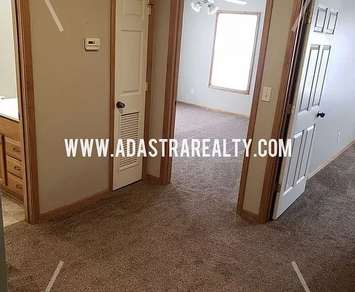 704 Meadow Ct #A — Photo 3