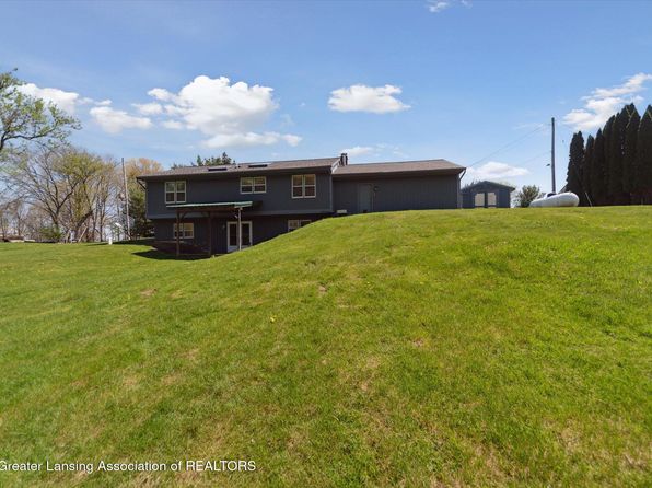 1971 N Michigan Rd, Eaton Rapids, MI 48827