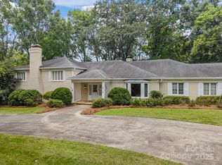 5718 Bentway Dr, Charlotte, NC 28226