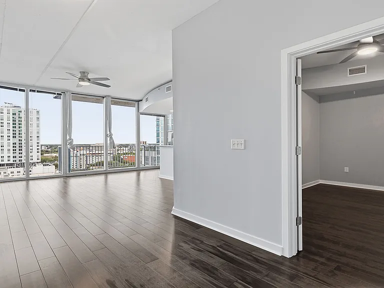 777 N Ashley Dr — Photo 12