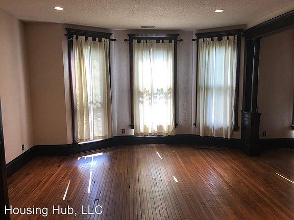 2nd image of 305 Dayton Ave APT 6
