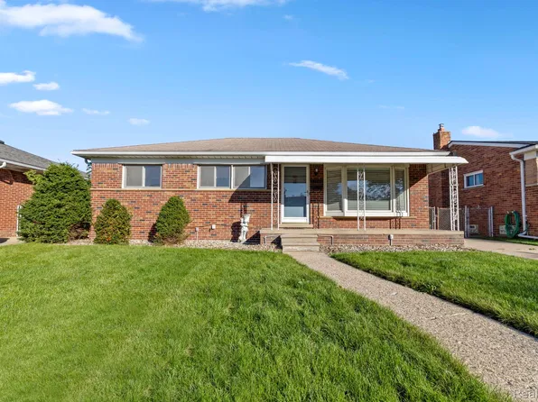 25866 Huron St, Roseville, MI 48066