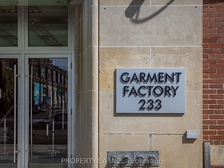 233 Carlaw Ave #325 — Photo 6