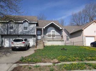 2322 Brooklyn Ave, Kansas City, MO 64127