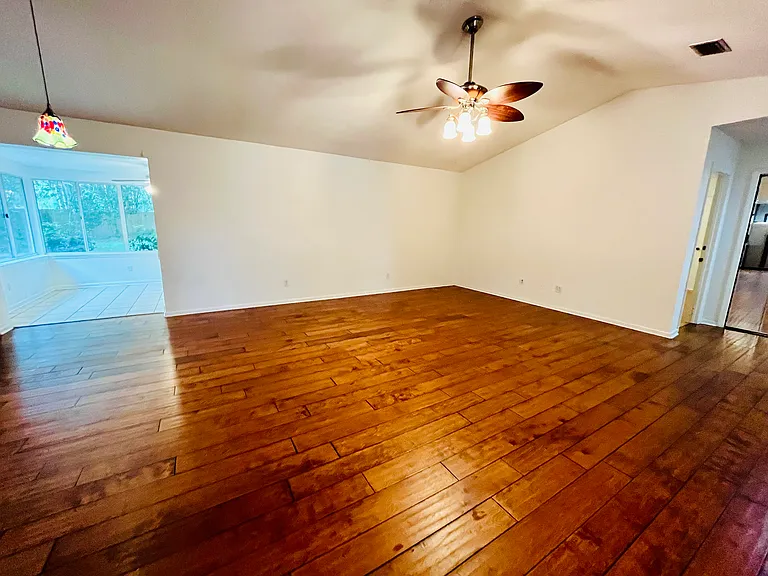 10608 Lake Iamonia Dr — Photo 6
