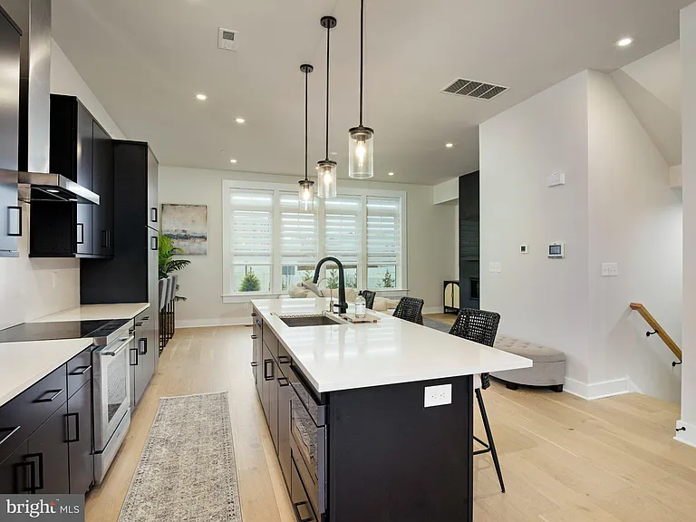 304 Squire Dr — Photo 10