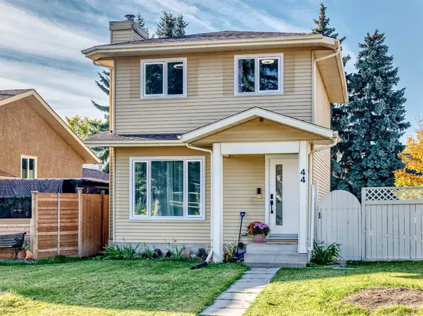 44 N McKinley Rd SE, Calgary, AB T2Z 1T6
