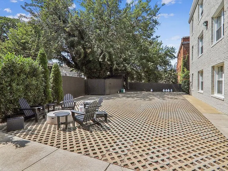 5024 9th St NW #203 — Photo 44