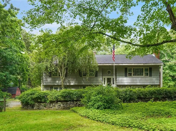 165 Ridgefield Avenue, South Salem, NY 10590