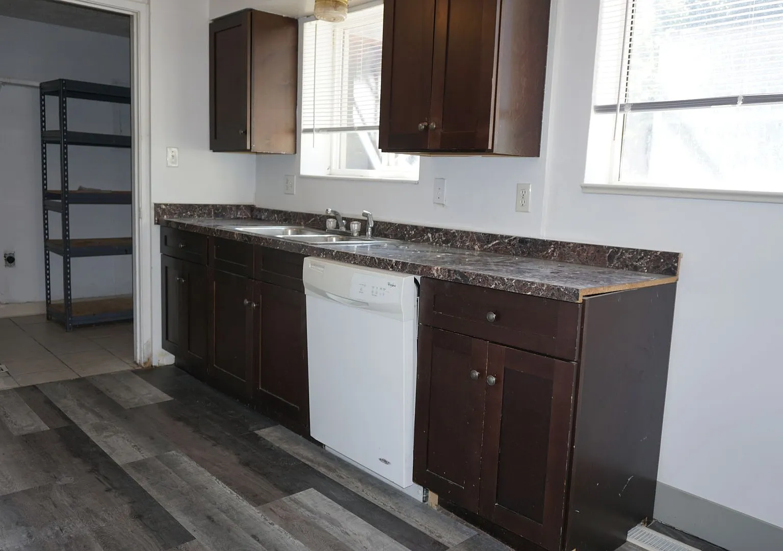 117 w 250 N 4plex — Photo 4
