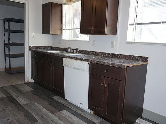 4th image of 117 W 250 N APT 4