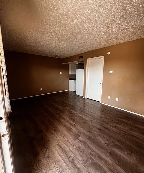 2821 South Blvd #208 — Photo 2