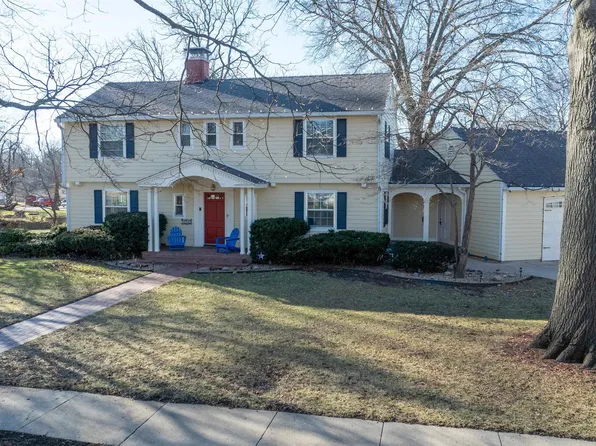 1212 S Barrett Ave, Sedalia, MO 65301