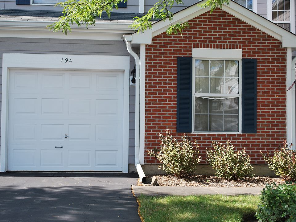 Driveway/Garage