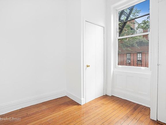 4th image of 203 Baltic St APT 1B
