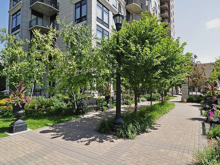 500 E Grant St #210 — Photo 32