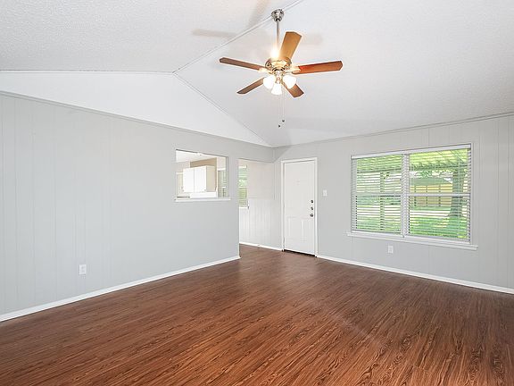 5th image of 6620 Charmaine Dr