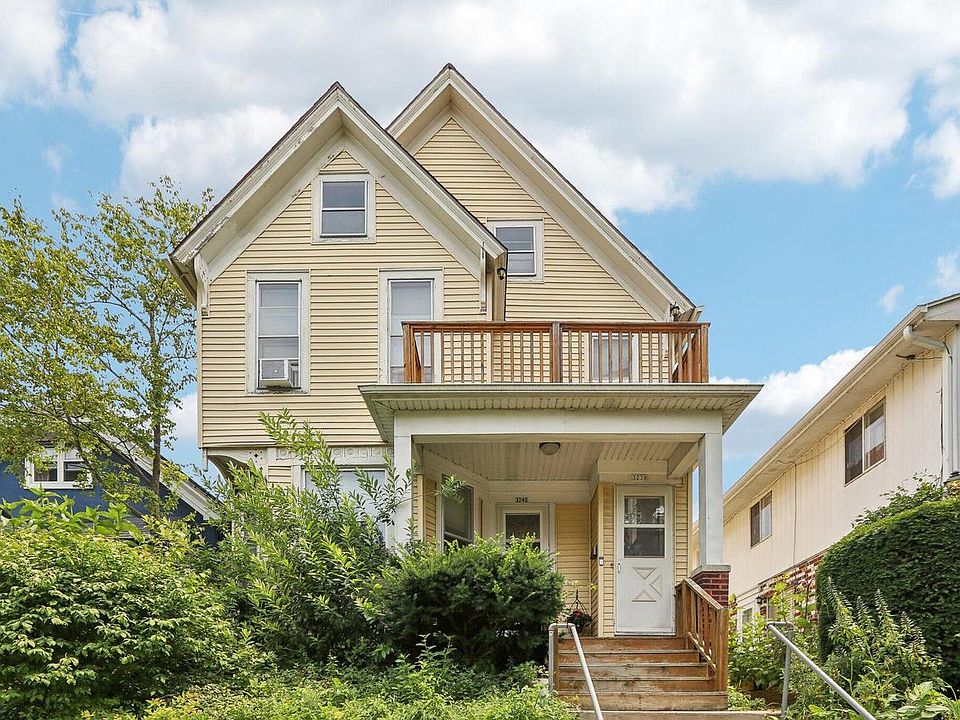 1st image of 3238 North Cambridge AVENUE #3240