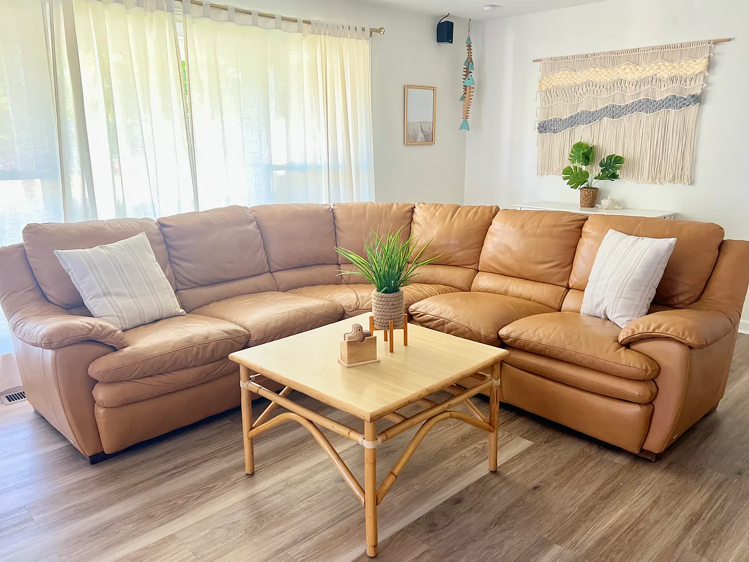 4 bed, 1692 sqft, $3,400 — Photo 3