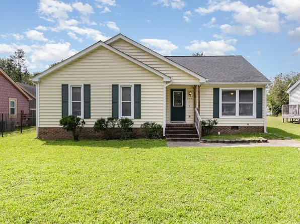 2316 Carthage Cir, Raleigh, NC 27604