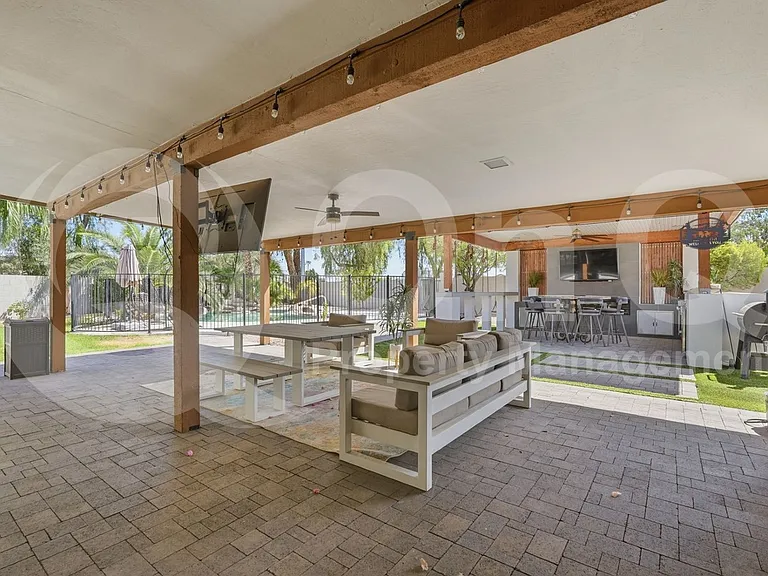 401 S Tiago Dr — Photo 53