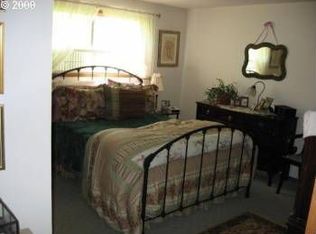 503 E Clackamas Cir, Woodburn, OR