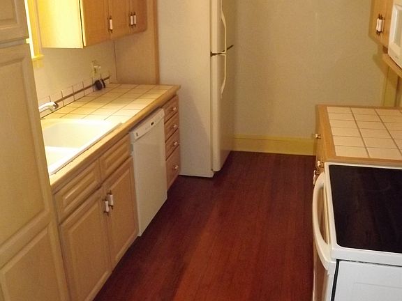 Kitchen 13x8