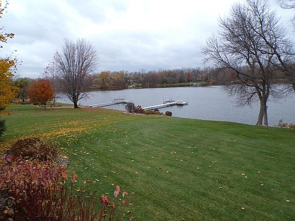 4th image of 3011 Wells Lake Dr