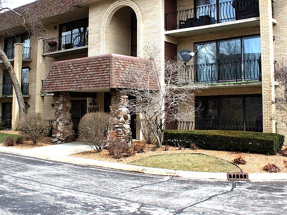 2nd image of 7707 Sussex Creek Dr APT 3C
