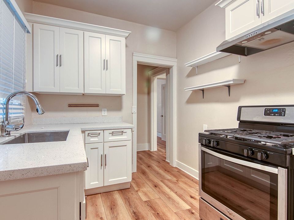1st image of 4018 Broadway APT 103