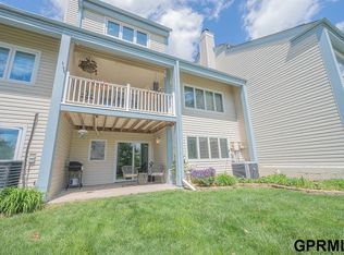 10755 Berry Plz, Omaha, NE 68127
