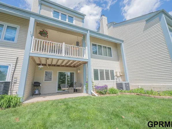 10755 Berry Plz, Omaha, NE 68127