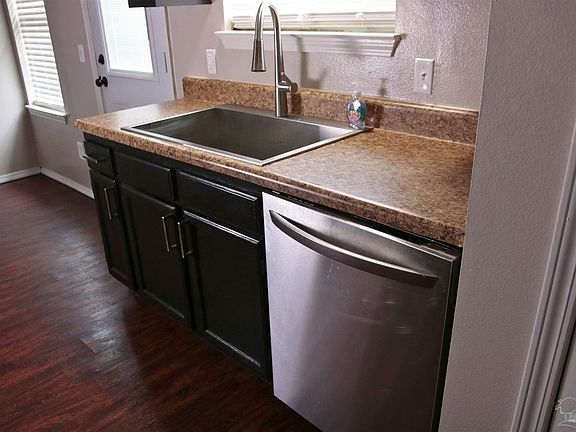 5th image of 424 Shadow Way Ln