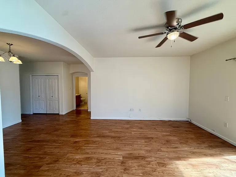 4675 Hahns Peak Dr #101 — Photo 4