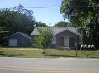 510 E 2nd St, Elgin, TX 78621