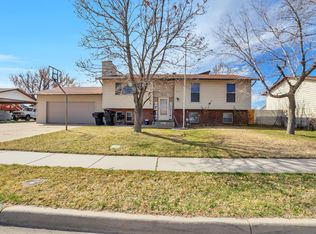 1057 N 700 W, Clinton, UT 84015