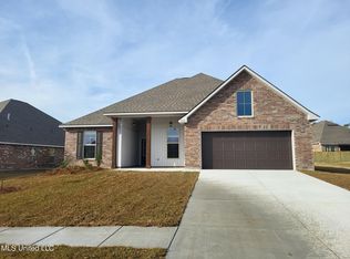 10321 Caroline Dr, Gulfport, MS 39503