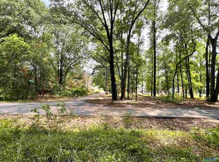 210 George Byrd Dr, Owens Cross Roads, AL 35763