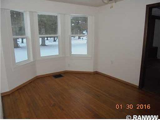 4th image of 514 E Feller Ave