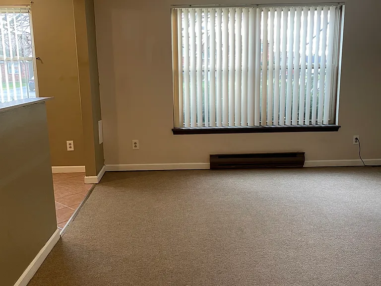 2727 Alder Creek Dr N #2 — Photo 2